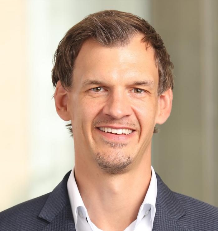 Dr. Christoph Wenk Bernasconi Senior Partner